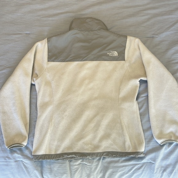 North Face Jacket | Women Medium - Picture 5 of 5